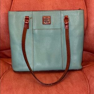 Dooney & Bourke Bag